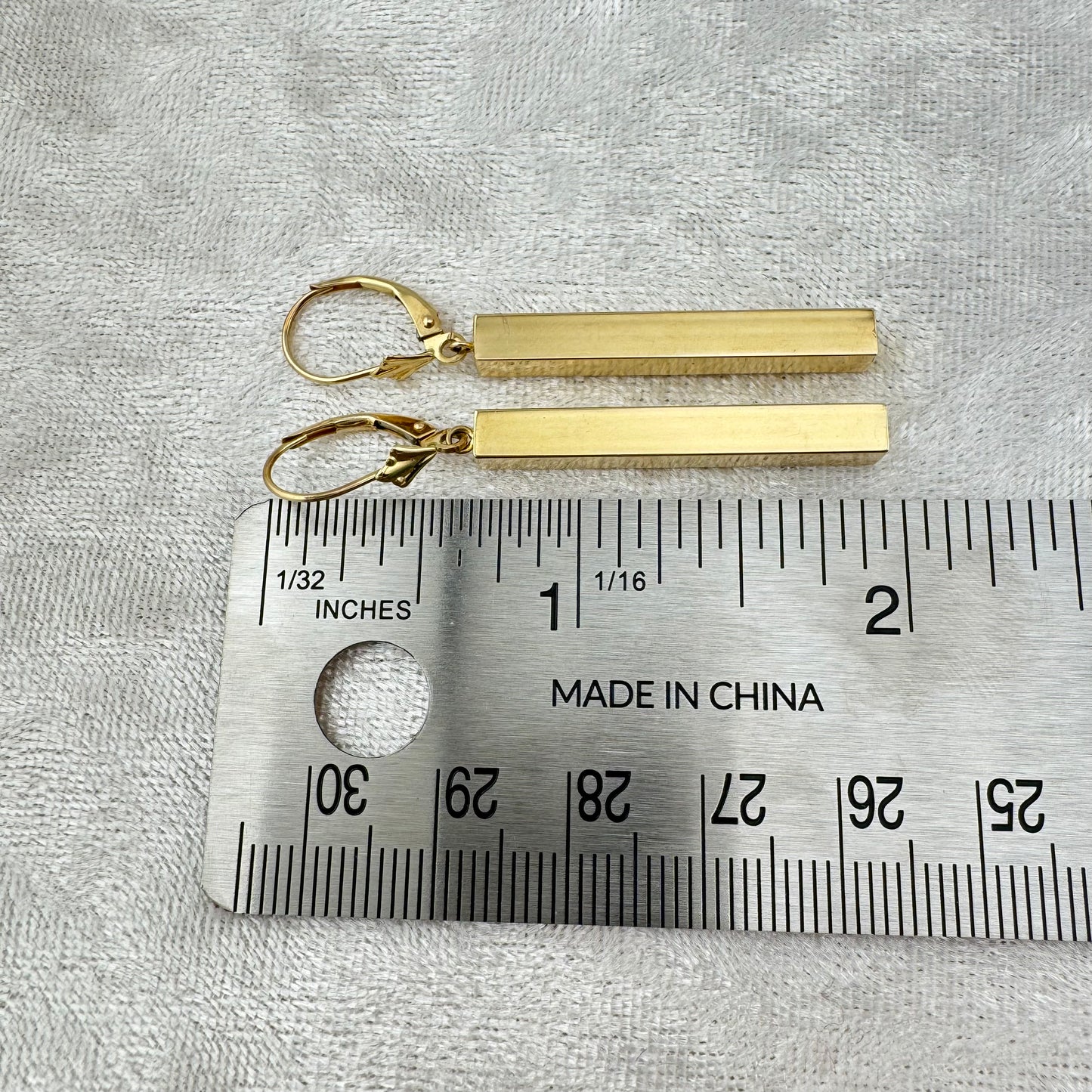 Minimalist Vintage 14K Yellow Gold Long Bar Drop Dangle Leverback Earrings