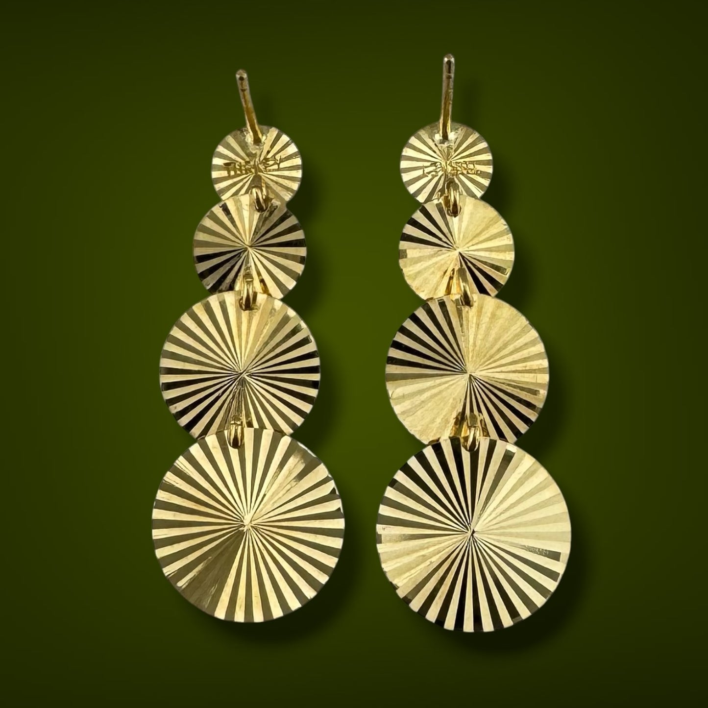 Vintage 14K Gold Simmering Diamond Cut Graduated Disc Dangle Earrings