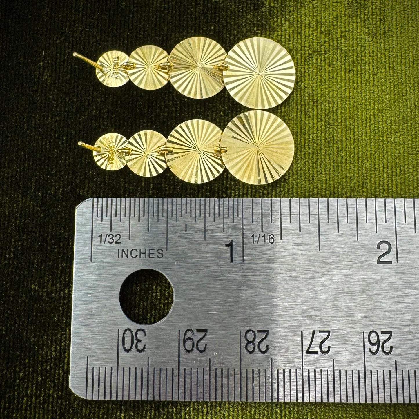 Vintage 14K Gold Simmering Diamond Cut Graduated Disc Dangle Earrings