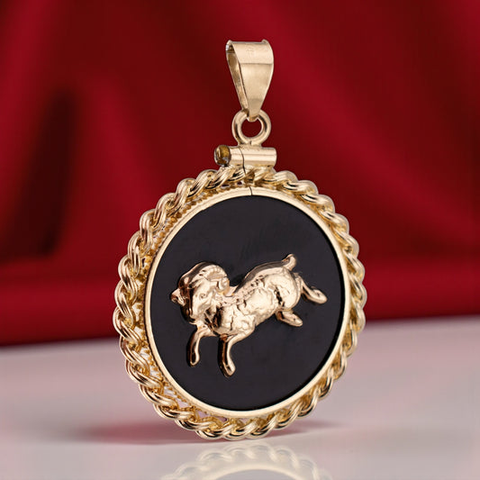 Vintage 14K Yellow Gold Aries Zodiac Pendant with Black Onyx and Rope Bezel Circa 80s-90s