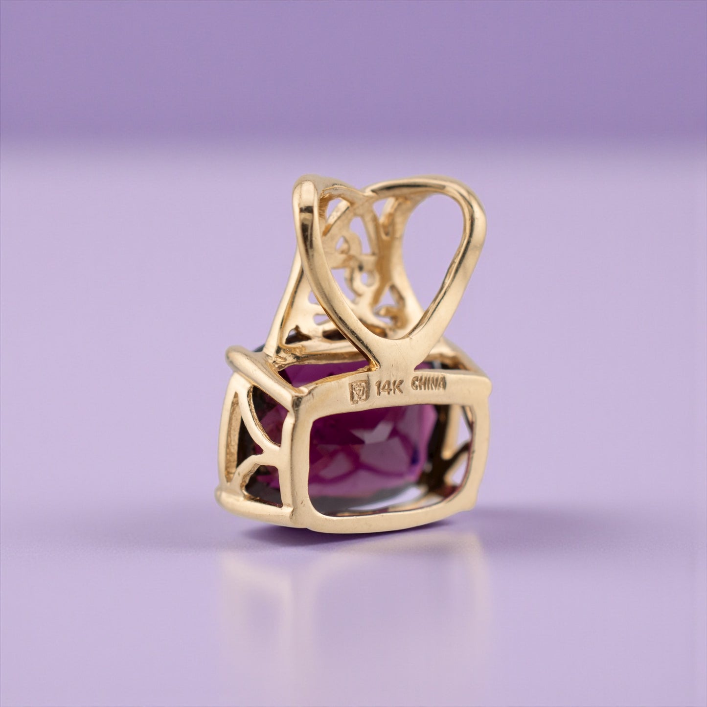 Vintage 90s 14K Yellow Gold 11.25ct Rectangular Cushion Rhodolite Garnet Ornate Slide Pendant
