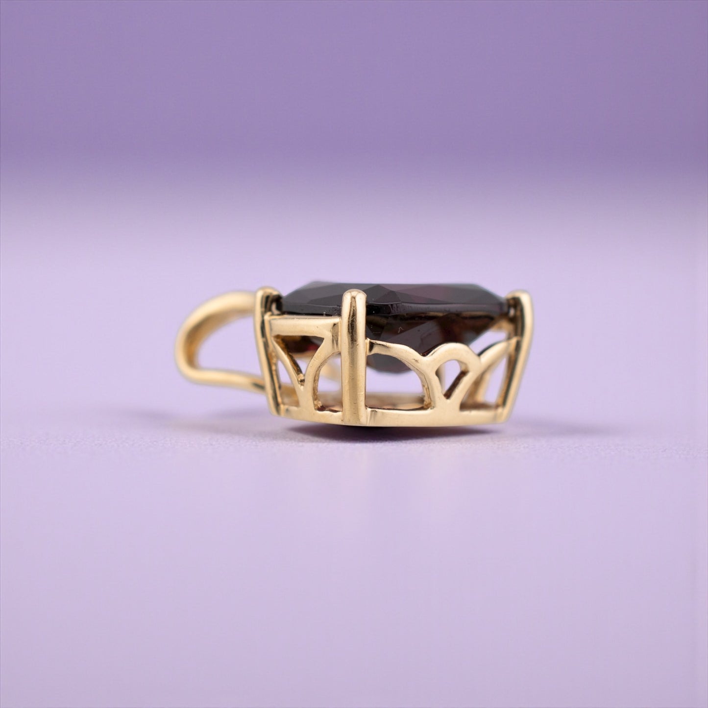 Vintage 90s 14K Yellow Gold 11.25ct Rectangular Cushion Rhodolite Garnet Ornate Slide Pendant