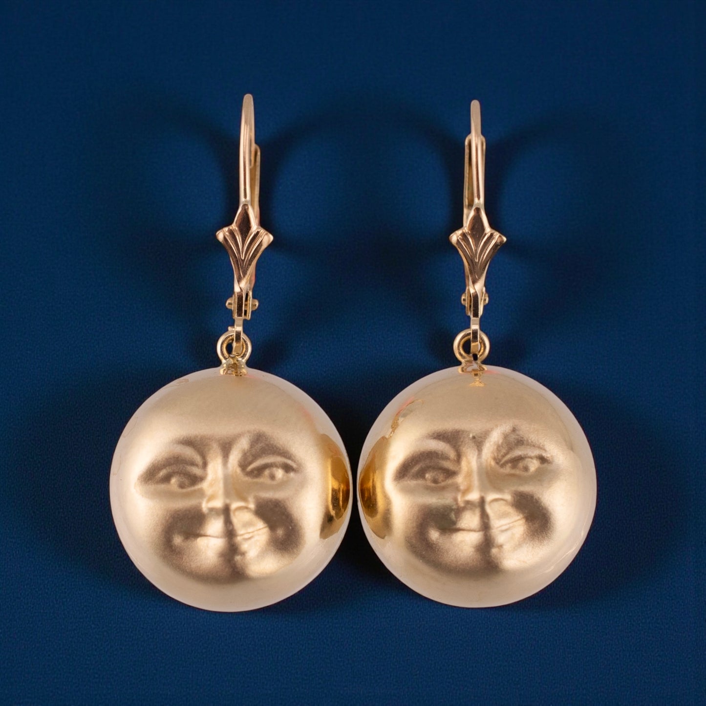 Vintage 14K Gold Full Moon Man in the Moon Leverback Dangle Earrings