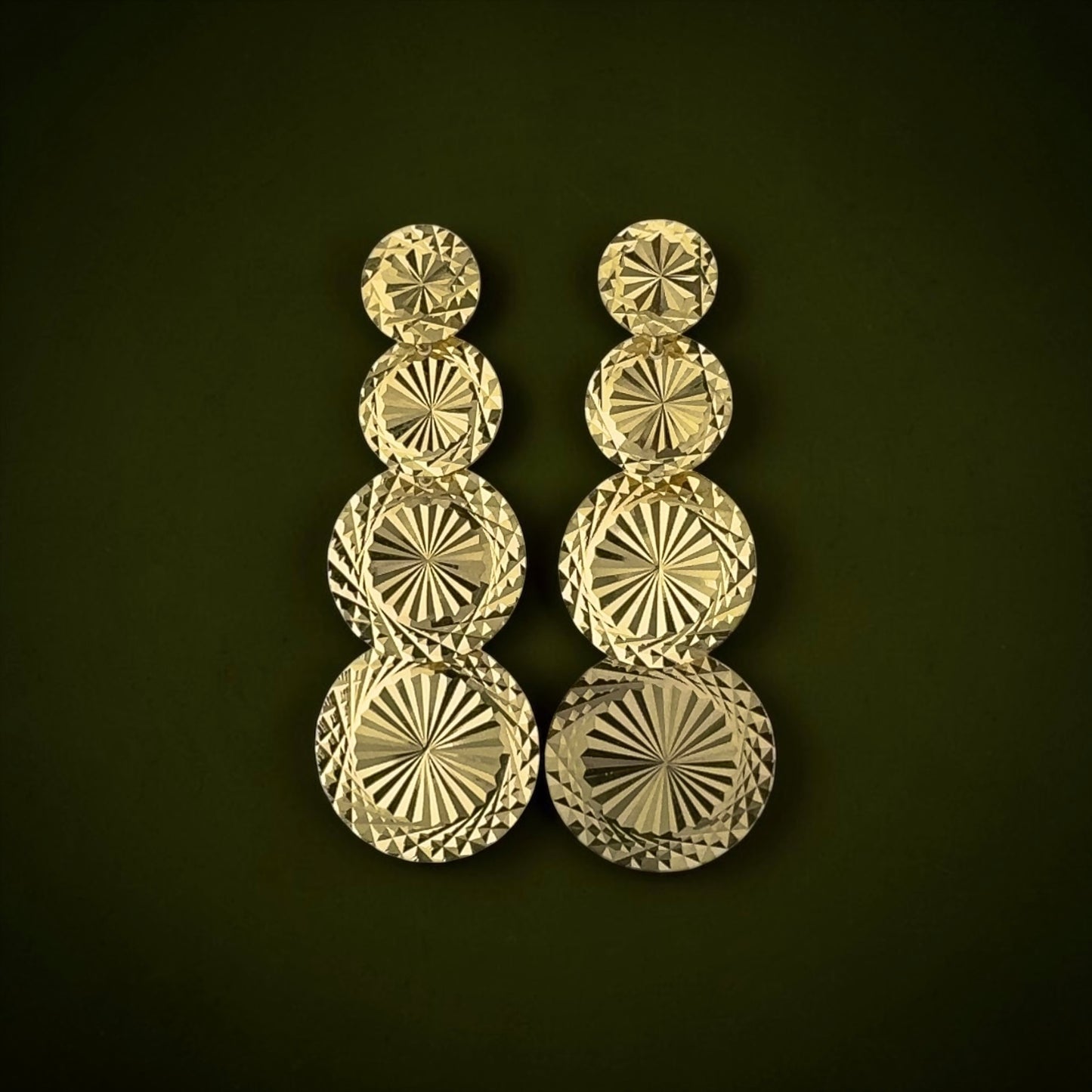Vintage 14K Gold Simmering Diamond Cut Graduated Disc Dangle Earrings