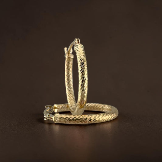 Vintage 14K Yellow Gold Diamond Cut Small Hoop Earrings 0.6g 18mm