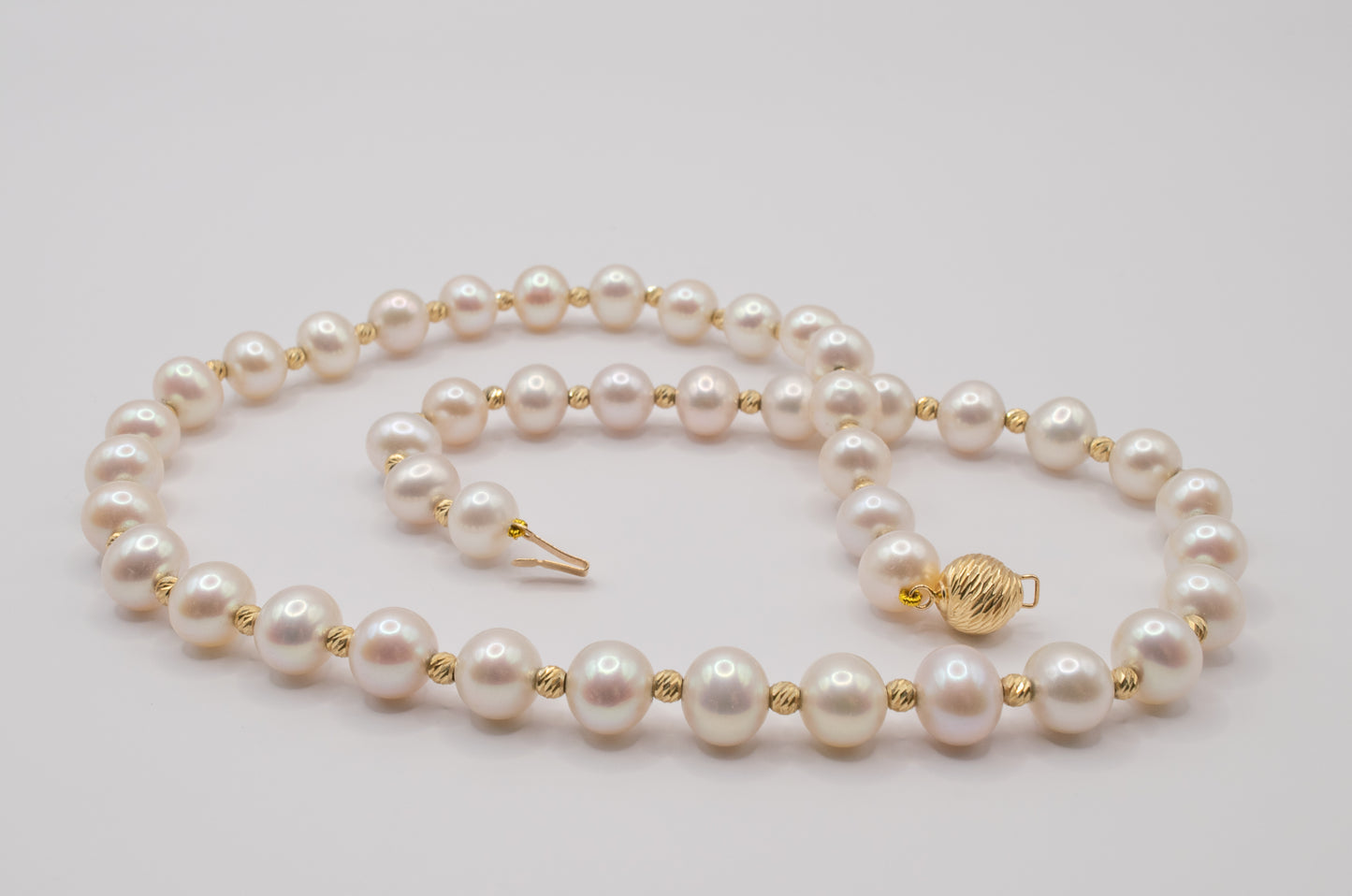 Vintage Cultured Pearl Strand Necklace & 14k diamond cut Clasp