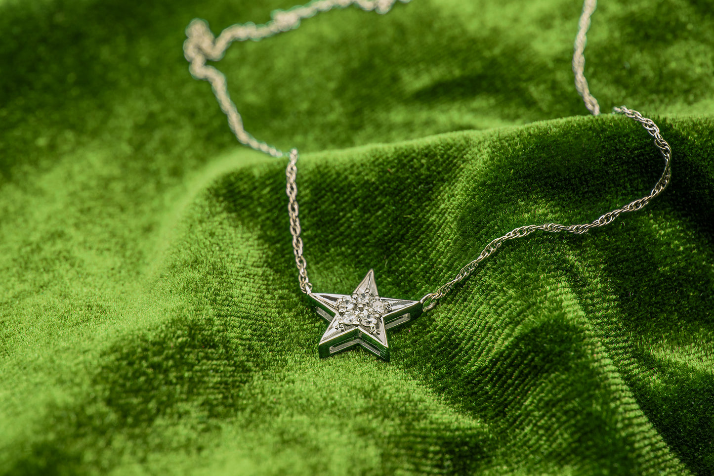 Vintage 14k White Gold Diamond Star Necklace