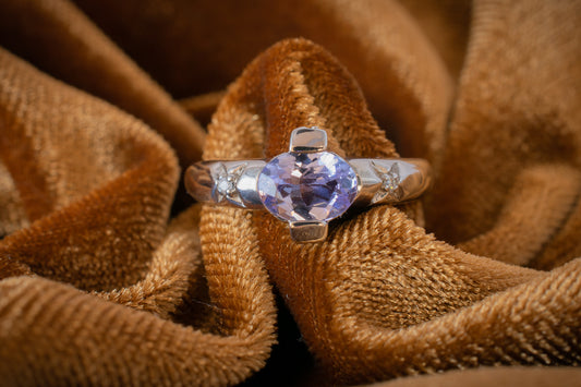 Vintage 14k Tanzanite and Diamond Ring