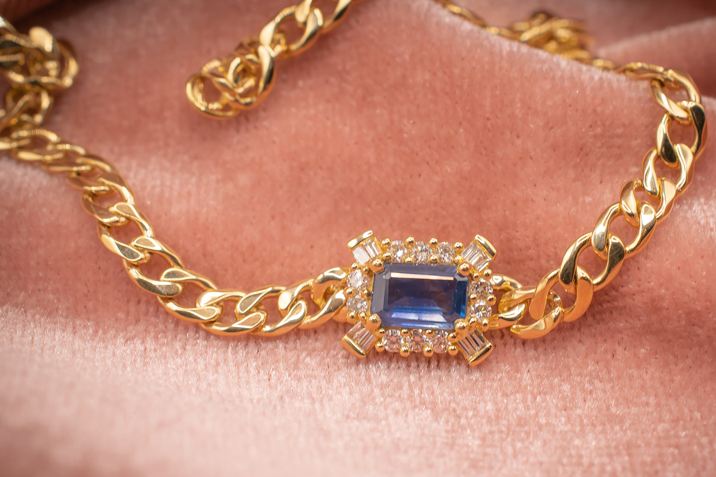 18kt Yellow Gold Emerald Cut Blue Sapphire And Diamond Bracelet