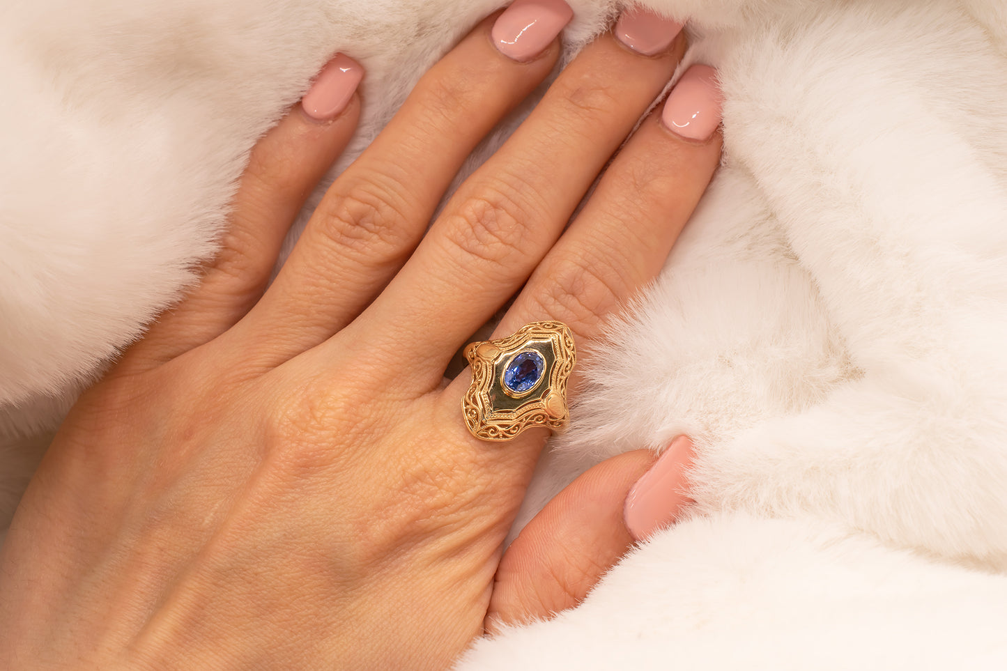 Vintage 14k Yellow Gold Blue Sapphire Edwardian Style Ornate Ring