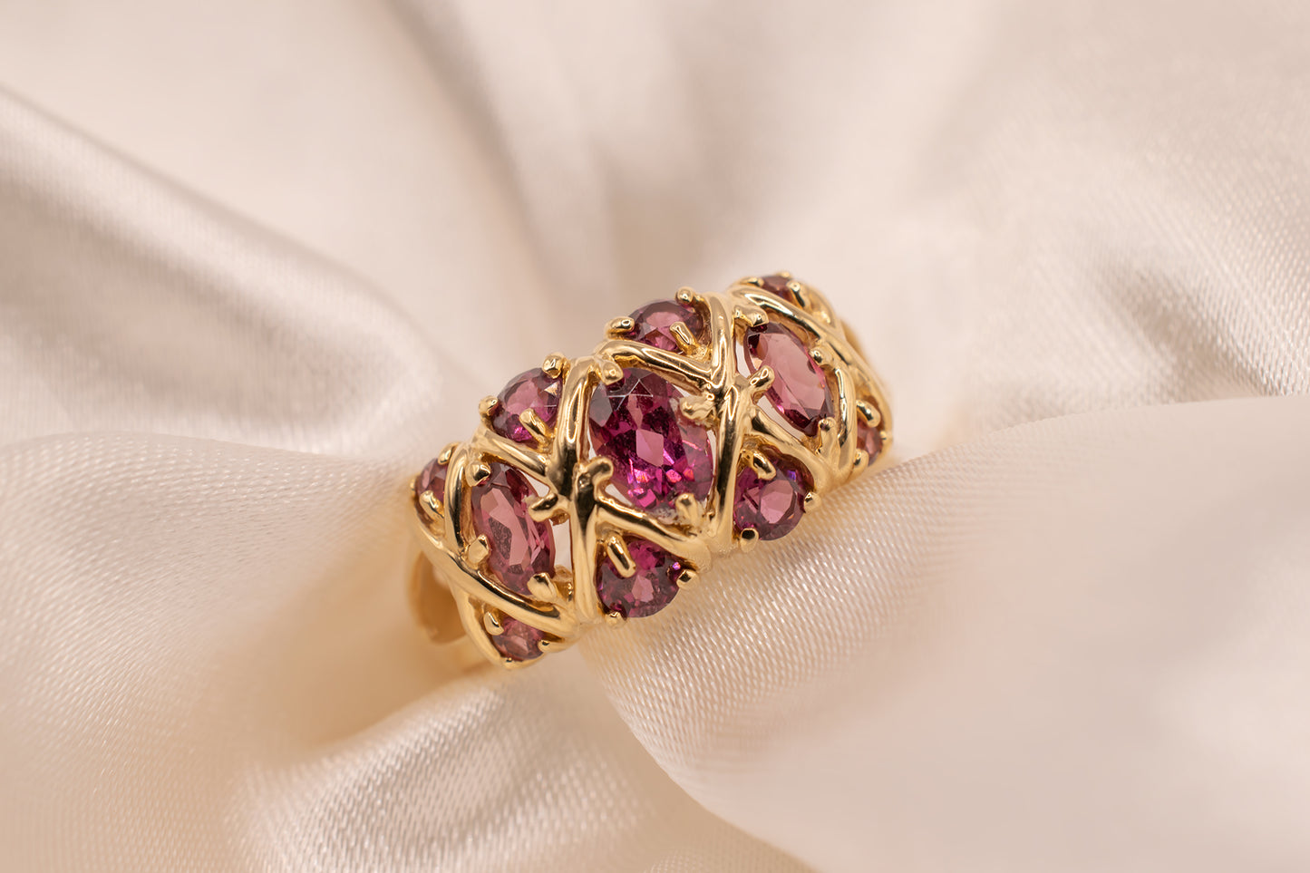 Vintage Estate 14k Yellow Gold Rhodolite Garnet Lattice Design Ring