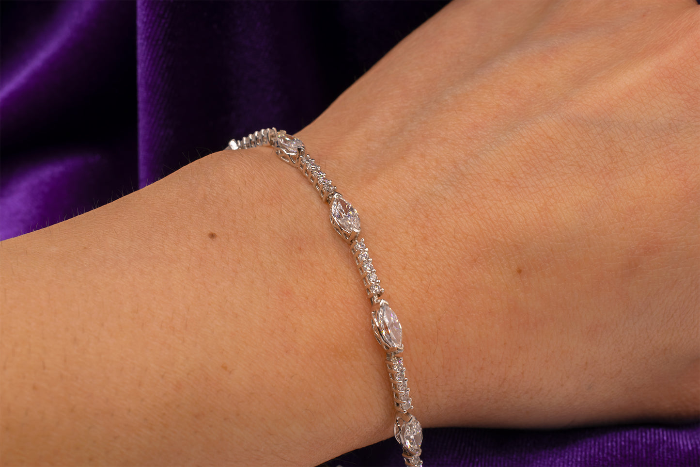 Vintage Estate 14k White Gold Marquise and Round Brilliant CZ Tennis Bracelet